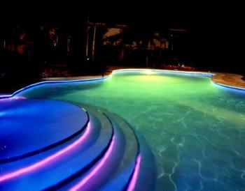 цветная подсветка бассейнов